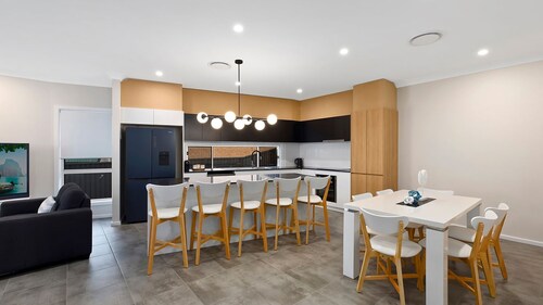 Sandy Feet Retreat - Modern villa near the beach