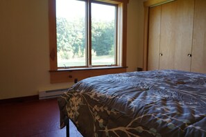 1 quarto, escrivaninha, Wi-Fi, roupa de cama