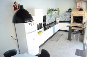 Microwave, oven, stovetop, toaster