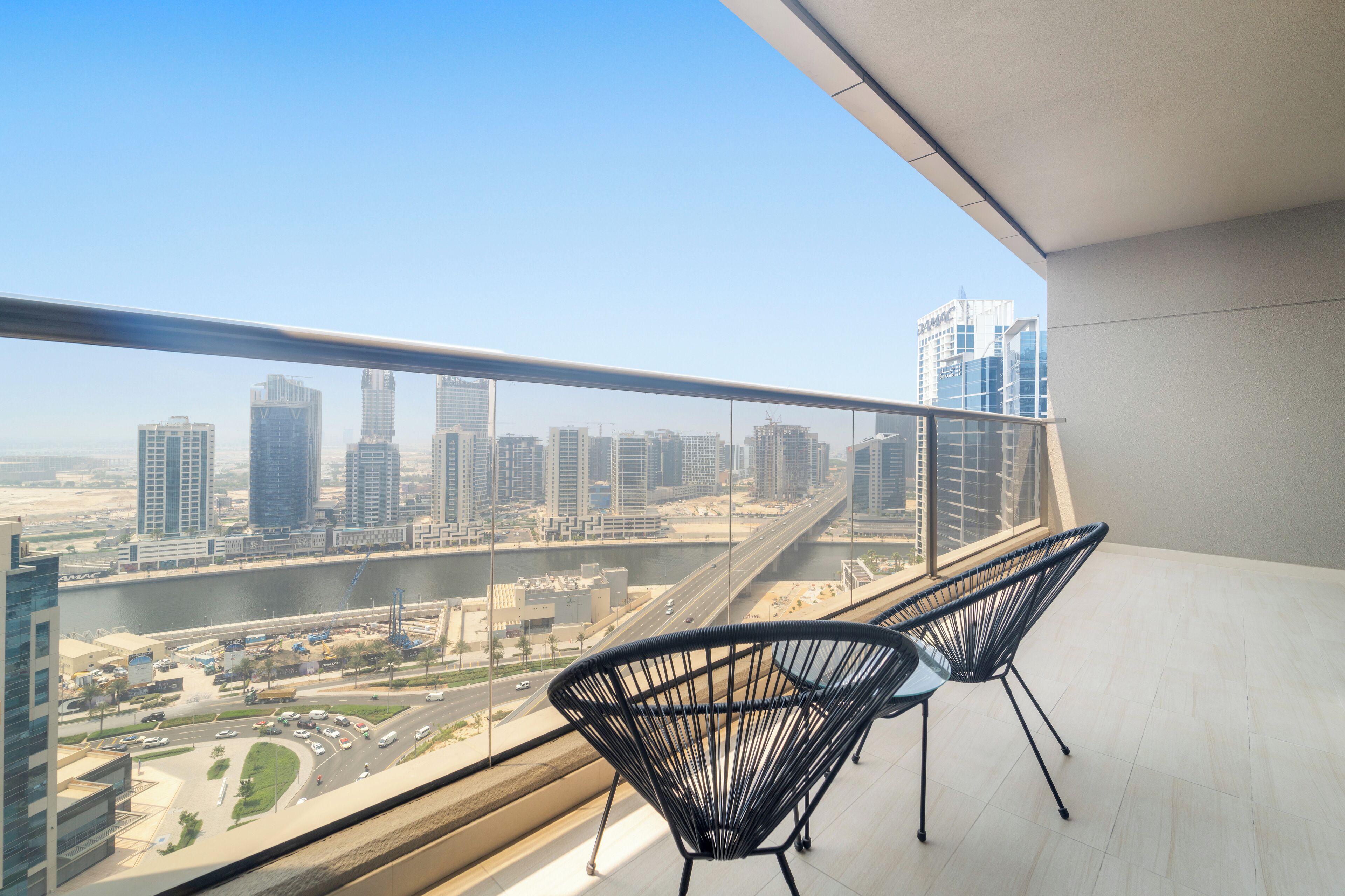 华丽公寓, 运河景观 | 露台