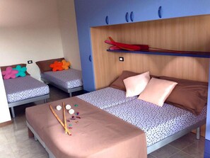 1 Schlafzimmer, Bügeleisen/Bügelbrett, Reisekinderbett, kostenloses WLAN