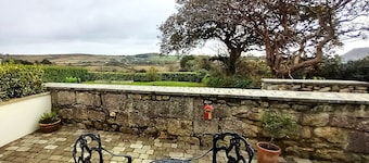 Acorn Cottage within easy reach of West Cornwall and the Lizard peninsular.