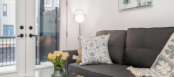 Cozy Getaway in Uptown Waterloo