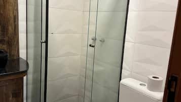Standard-Doppelzimmer | Badezimmer
