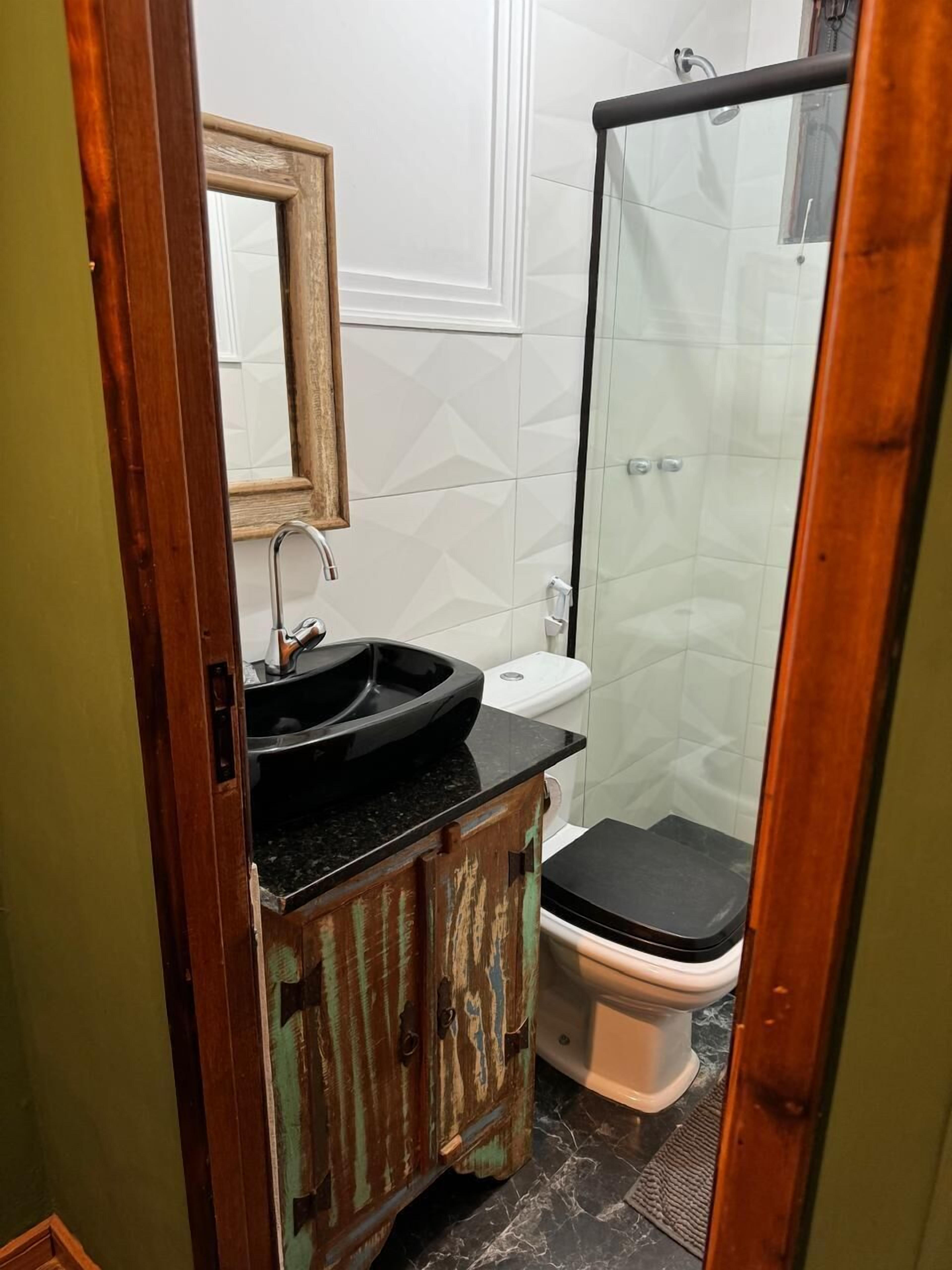Standard Double Room | Bathroom