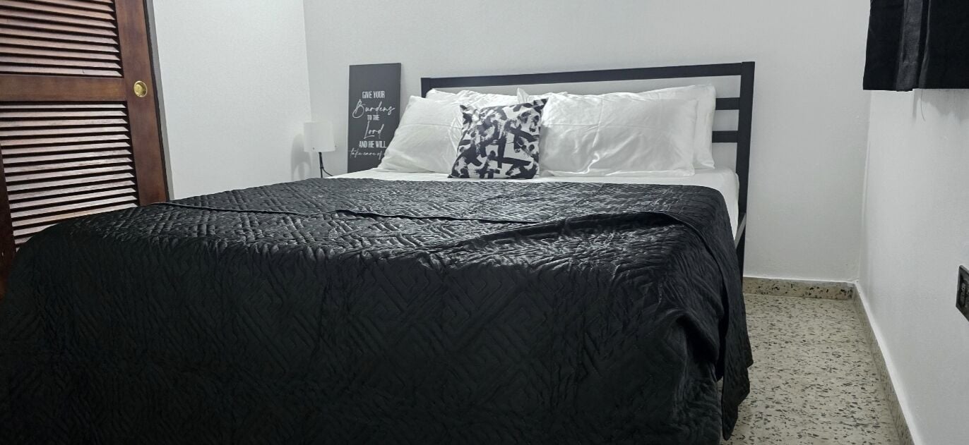 4 chambres, fer et planche à repasser, Wi-Fi gratuit, draps fournis