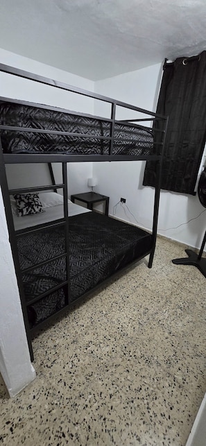 4 chambres, fer et planche Ă repasser, Wi-Fi gratuit, draps fournis