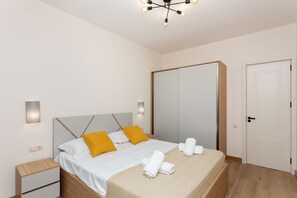 1 bedroom, iron/ironing board, WiFi, bed sheets