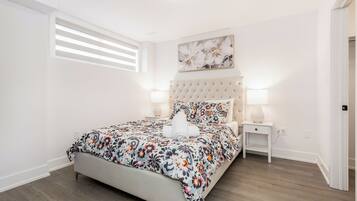 2 chambres, fer et planche à repasser, Wi-Fi gratuit, draps fournis