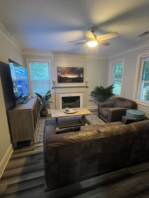 Smart-TV, peis, videospill og printere