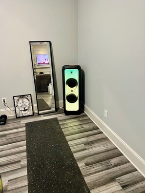 Interior - Charming 2-bedroom house in fantastic Atlanta with WiFi, AC (Atlanta)