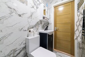 Hårtørrer, håndklæder