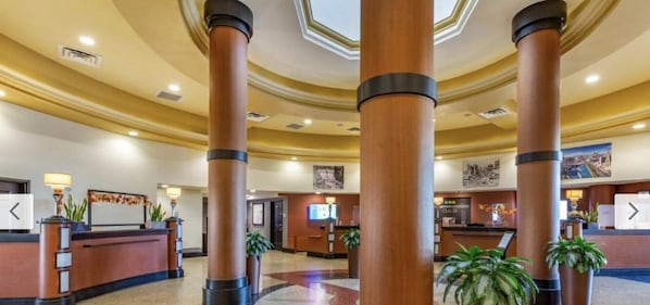 Lobby - CES week, NO resort fee for 6 guests, close to Convention Ctr, shuttle&FREE WiFi (Las Vegas)