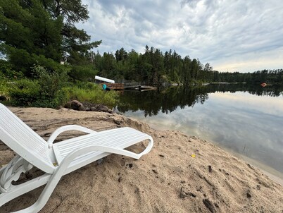 Amazing sunsets and fishing 🎣 on this lakefront cabin just minutes from Kenora!
