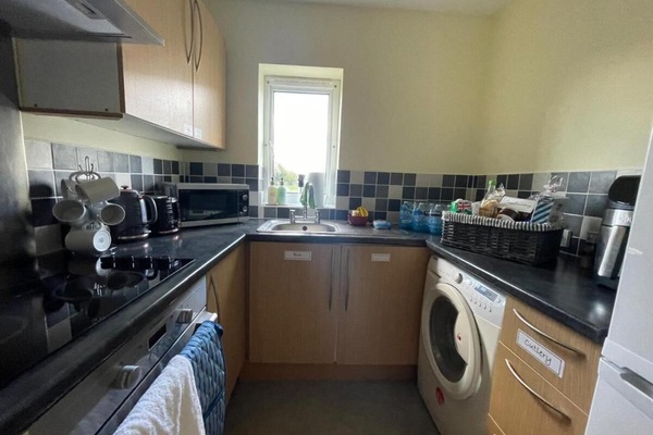 Kylskåp, mikrovågsugn, ugn och vattenkokare