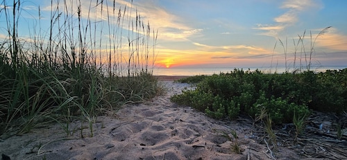 Beach Family Retreat w/HOT TUB, Fire pit, Lots of games & only 100 Steps to Sand