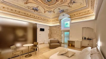 1 Schlafzimmer, Zimmersafe, Schreibtisch, kostenloses WLAN