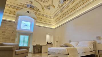 1 chambre, coffres-forts dans les chambres, bureau, Wi-Fi gratuit