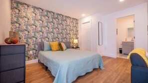 1 chambre, fer et planche à repasser, lit parapluie, Wi-Fi