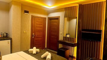 Habitación individual Confort | Escritorio y wifi gratis