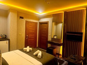 Comfort Single Room | Desk, free WiFi - Royal Escape Hotel (Istanbul)