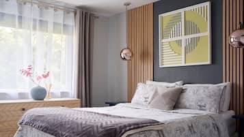 3 habitaciones, tabla de planchar con plancha, wifi y ropa de cama