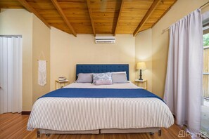 2 bedrooms, WiFi, bed sheets - Beautiful 2-BR House Steps from the Beach (Guanacaste Province)