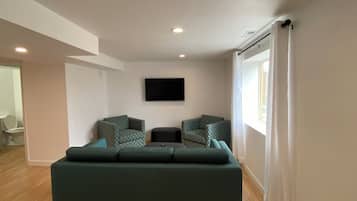 Smart TV y chimenea