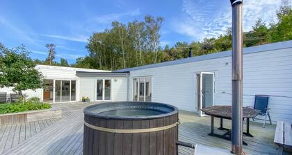 Lovely home in Lysekil with sauna