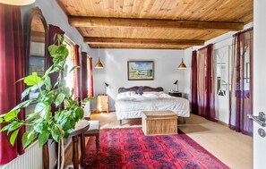 4 habitaciones, cuna de viaje y wifi gratis 