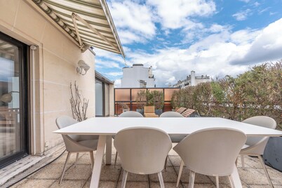 East Paris rooftop apartment