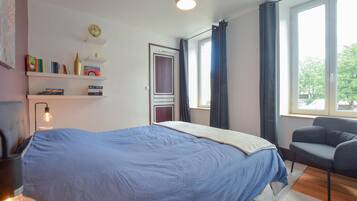 1 chambre, lit parapluie, Wi-Fi gratuit, draps fournis