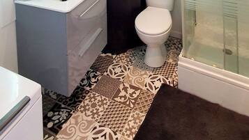 Hair dryer, towels, toilet paper