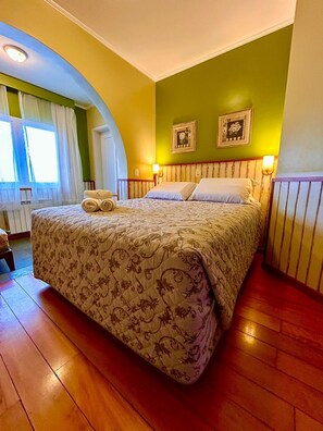 舒適雙人或雙床房, 城市景觀 | 隔音、免費無線上網