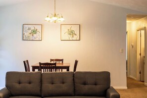 Interior - Genroc-"It's your home too" (Tallahassee)