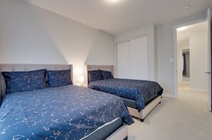 4 dormitorios, tabla de planchar con plancha, wifi y ropa de cama