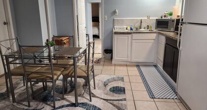 Cozy Basement Apartment in Columbia