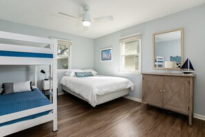 2 chambres, fer et planche Ă repasser, Wi-Fi, draps fournis