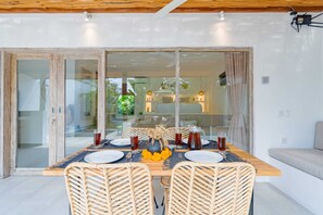 Dining - Villa Diana 1 (Tabanan)