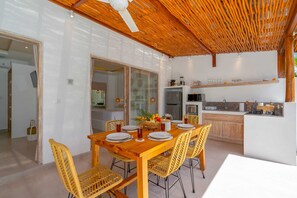 Dining - Villa Diana 2 (Tabanan)