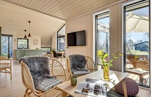 Living area - Cozy home in ørsted with sauna (Ørsted)