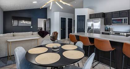4BR 4BA w/Movie Theater Near SLC, Airport, Skis