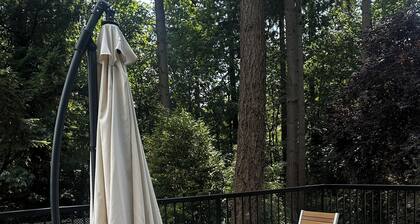 Unit surrounded by trees
Washer and Dryer + Pet friendly!
