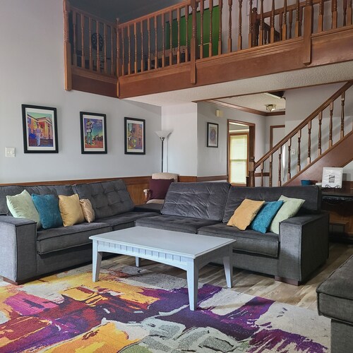 Vacation home just 21 minutes from Historic Beale Street and Graceland