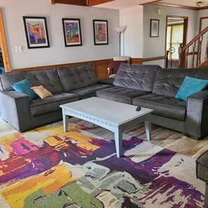 Smart TV, fireplace - Vacation home just 21 minutes from Historic Beale Street and Graceland (Memphis)