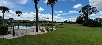 Fairway Retreat in Sun N Lake