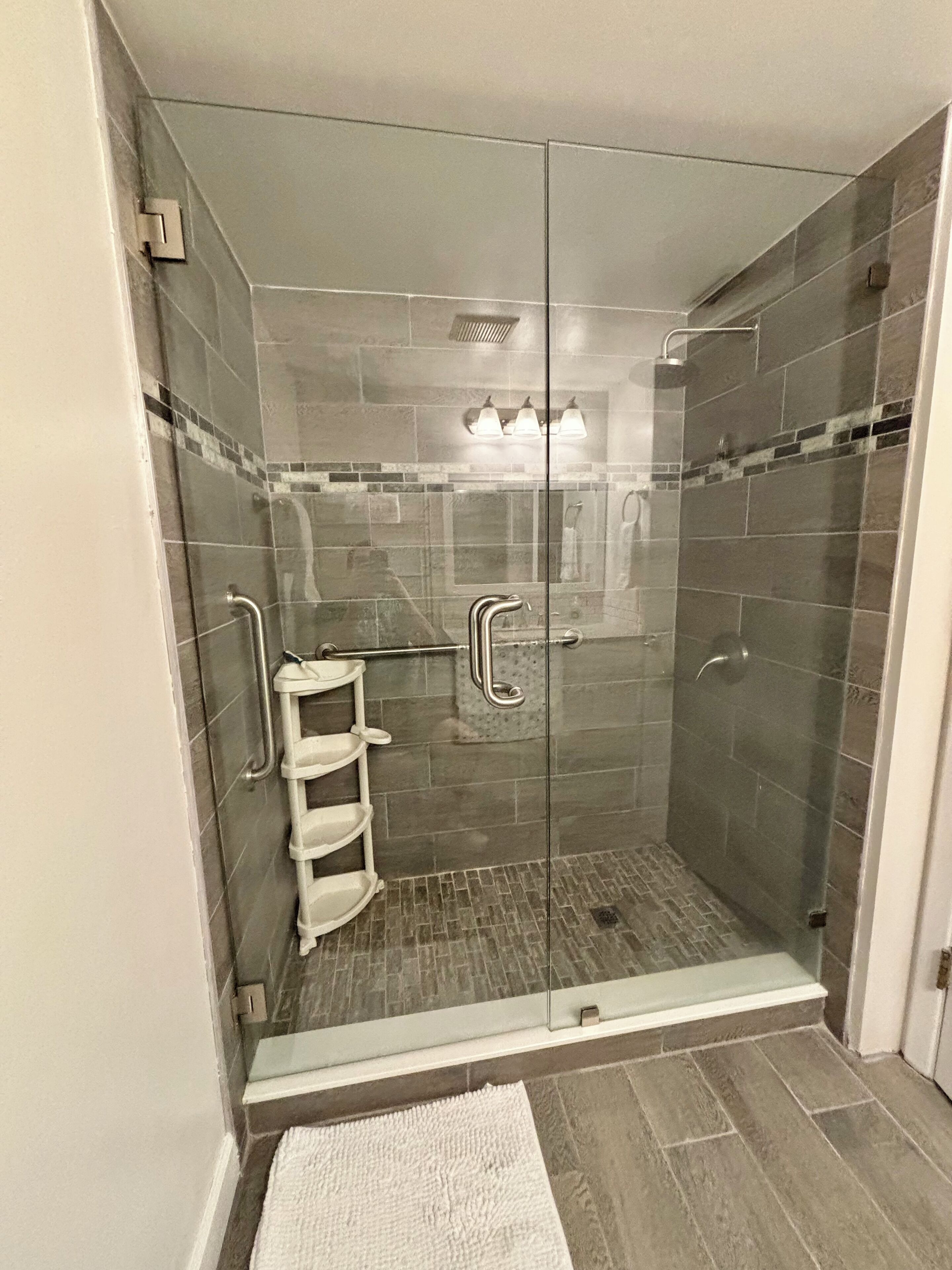 Shower, towels