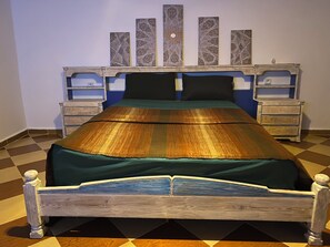 3 bedrooms, WiFi, bed sheets