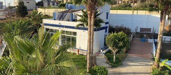 Villa Atlantique. Un Vrais Coin Nature Proche de la Ville, le Petit dej Inclus