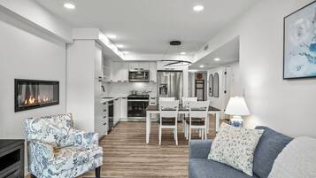 Smart TV, fireplace, stereo